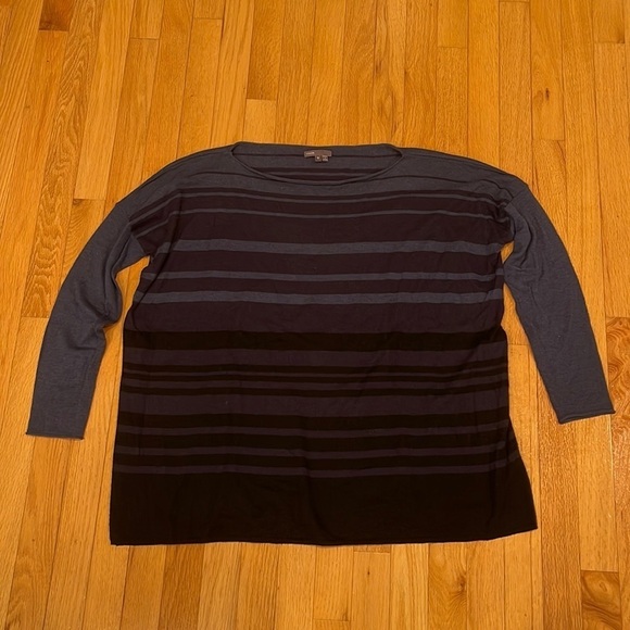 Vince Sweaters - WOMEN’S Vince Sweater Blue Size Small